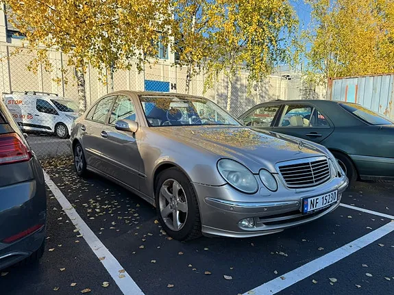 Mercedes-Benz E200