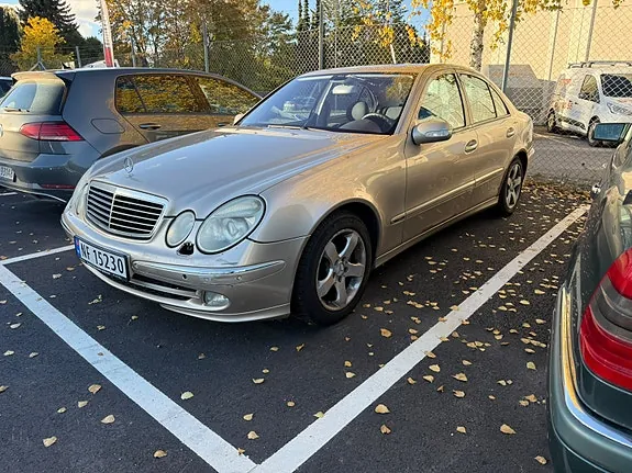 Mercedes-Benz E200 2004 photo 3
