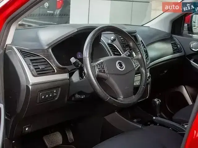 KG Mobility Korando 2014 photo 5