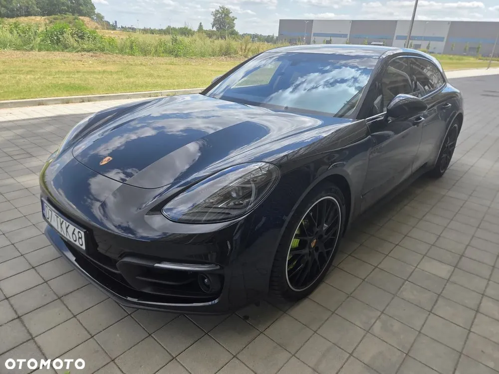 Porsche Panamera 2023 photo 2