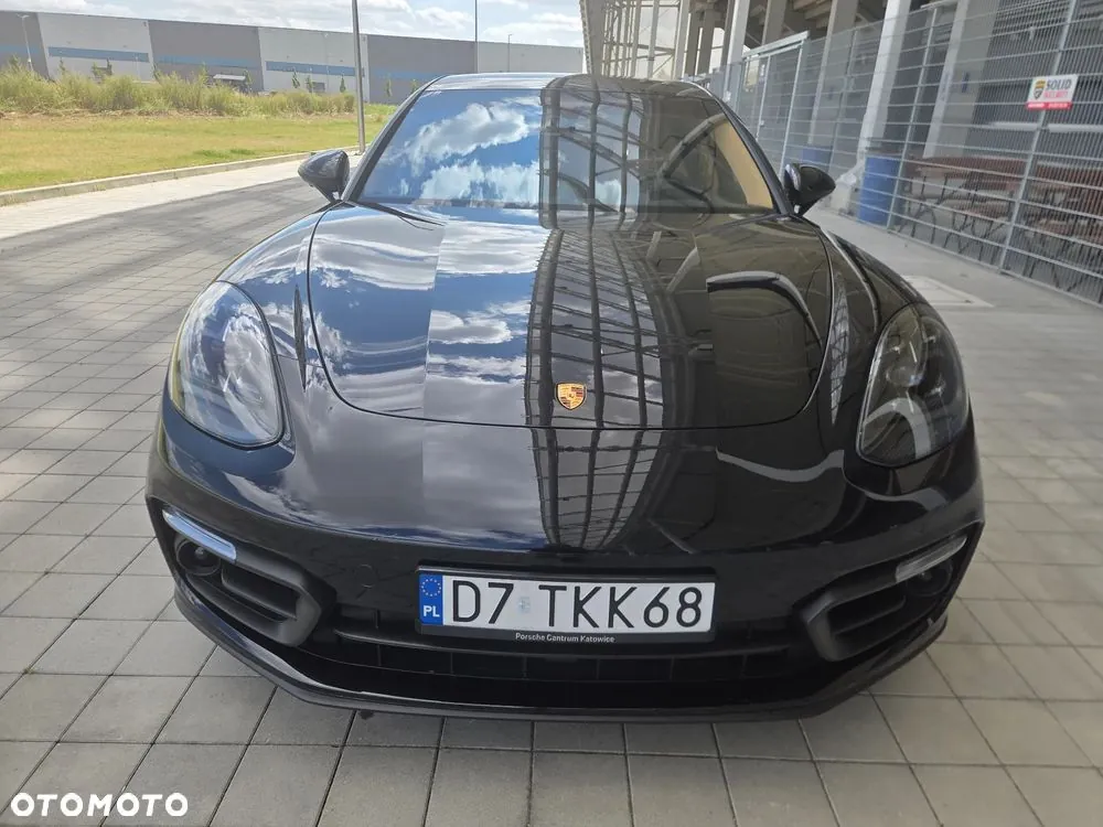 Porsche Panamera 2023 photo 3