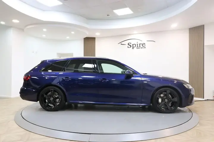 Audi A4 Avant 2023 photo 5