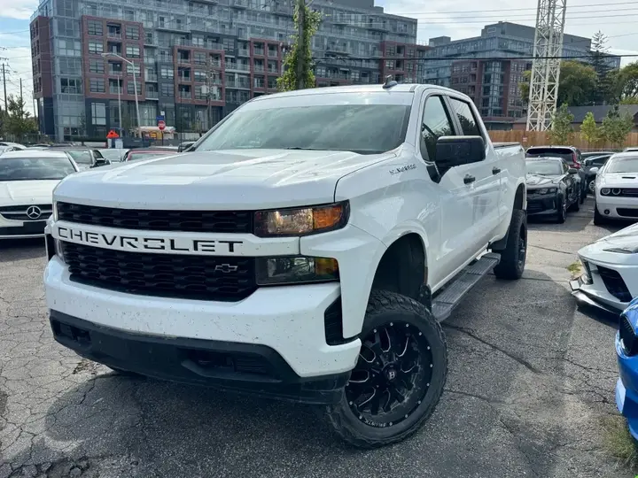 Chevrolet Silverado 1500 2020 photo 3