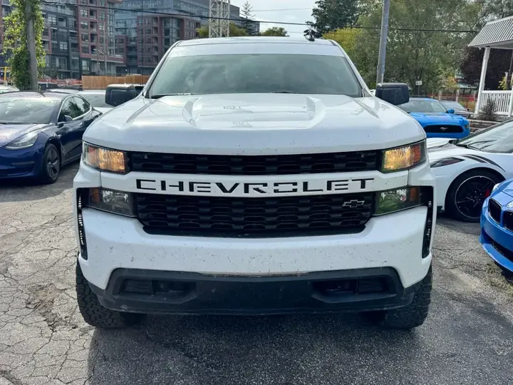 Chevrolet Silverado 1500 2020 photo 2