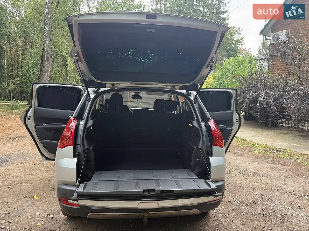 Peugeot 3008 2010 photo 5