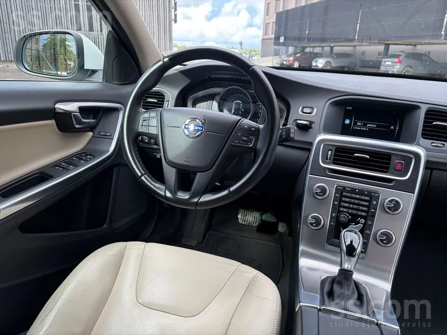Volvo V60 2017 photo 5