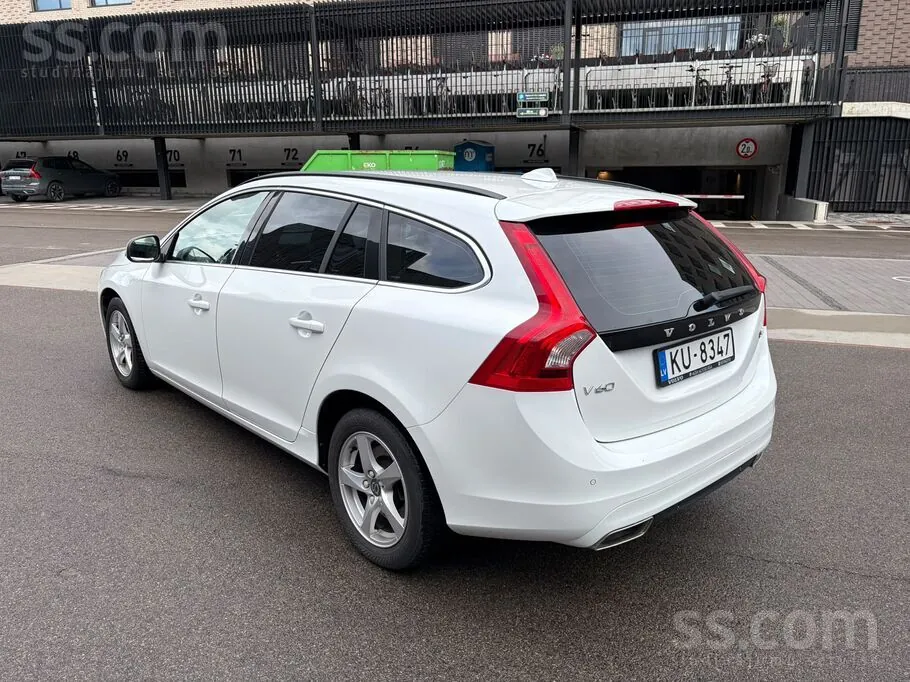 Volvo V60 2017 photo 3
