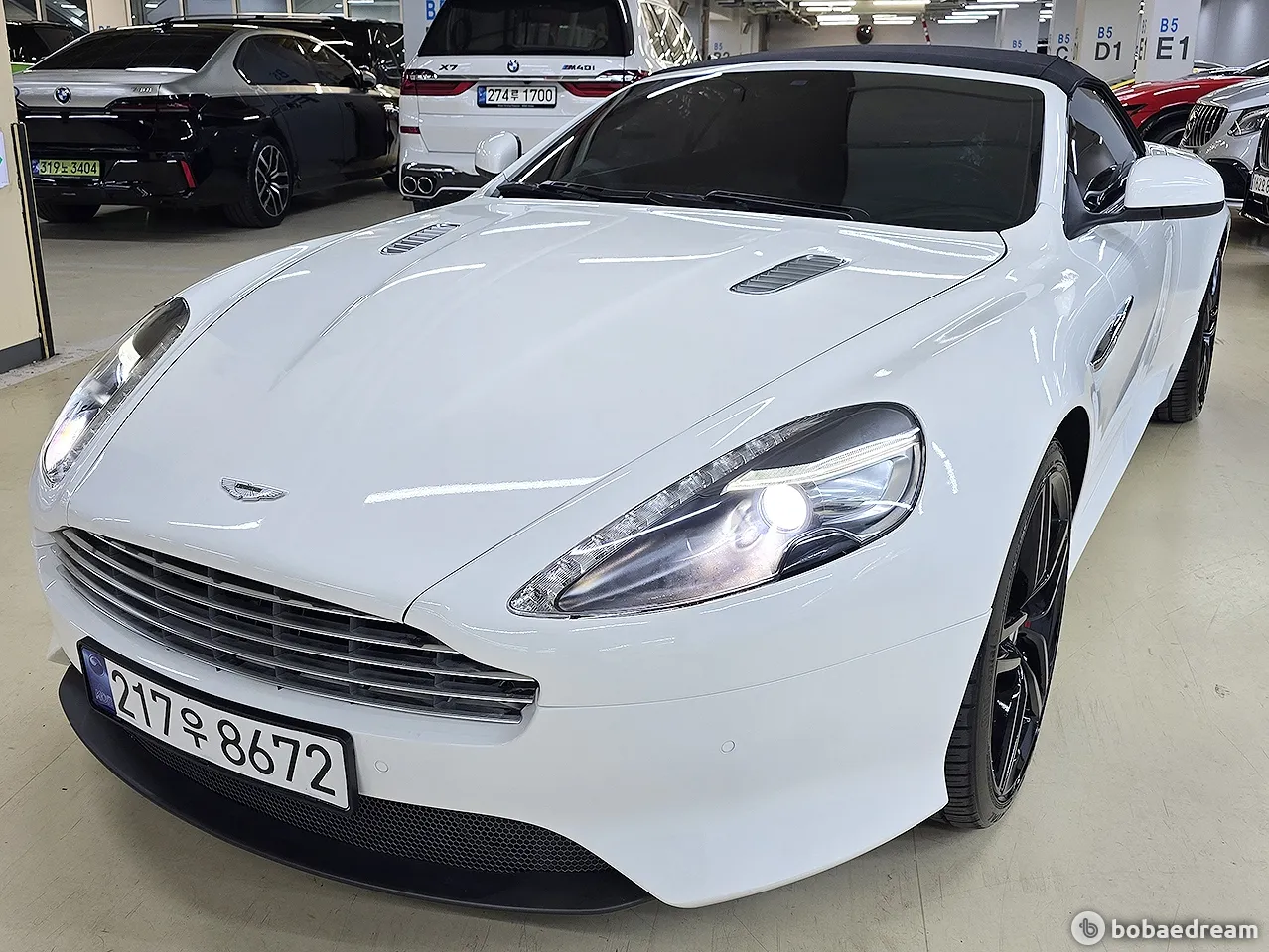 Aston Martin Db9