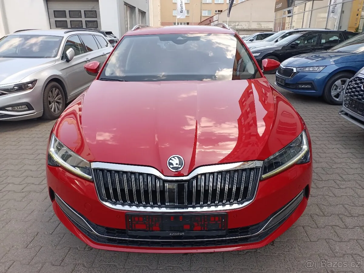 Skoda Superb 2023 photo 2