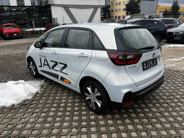 Honda Jazz 2024 photo 2