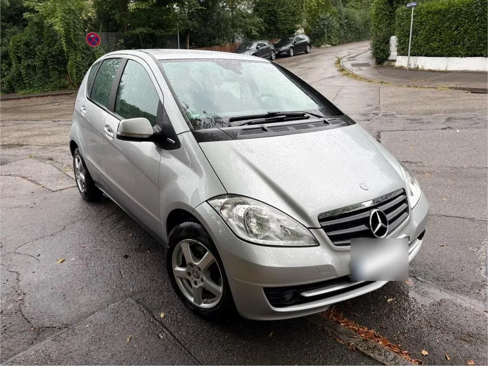 Mercedes-Benz A160