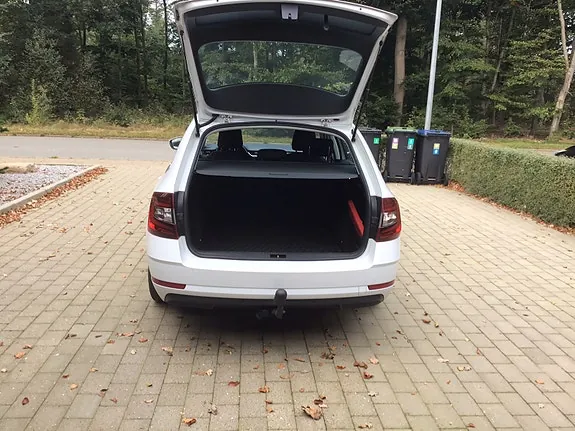 Skoda Octavia 2019 photo 4
