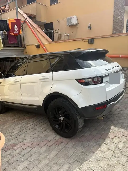 Land Rover Range Rover Evoque 2015 photo 3