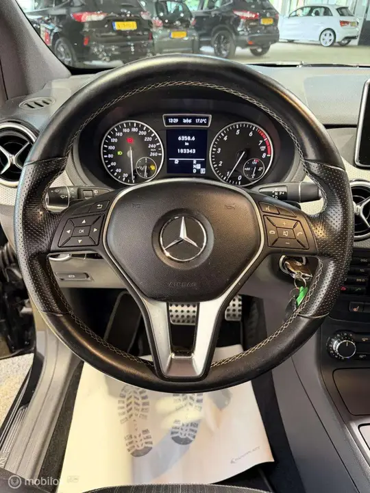 Mercedes-Benz B 180 2012 photo 4