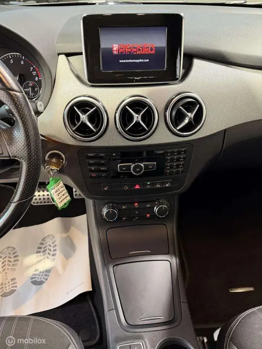 Mercedes-Benz B 180 2012 photo 5