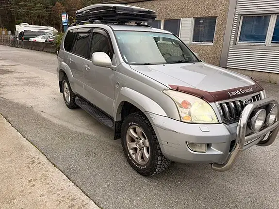 Toyota Land Cruiser 2005 photo 2