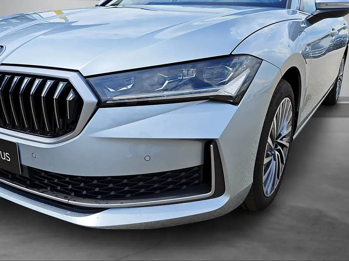 Skoda Superb 2026 photo 3