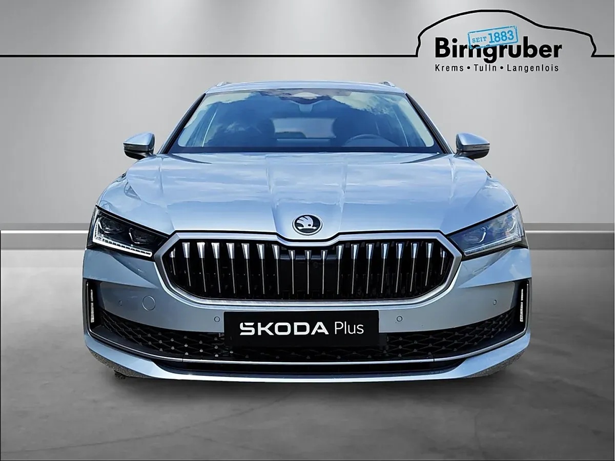 Skoda Superb 2026 photo 2