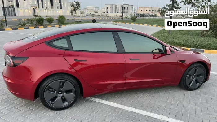 Tesla Model 3 2022 photo 4