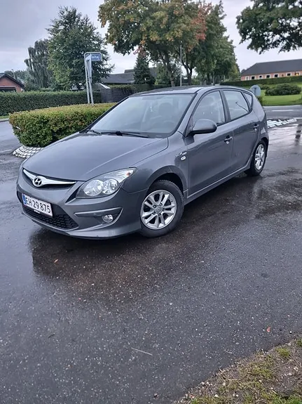 Hyundai I30 2011 photo 2