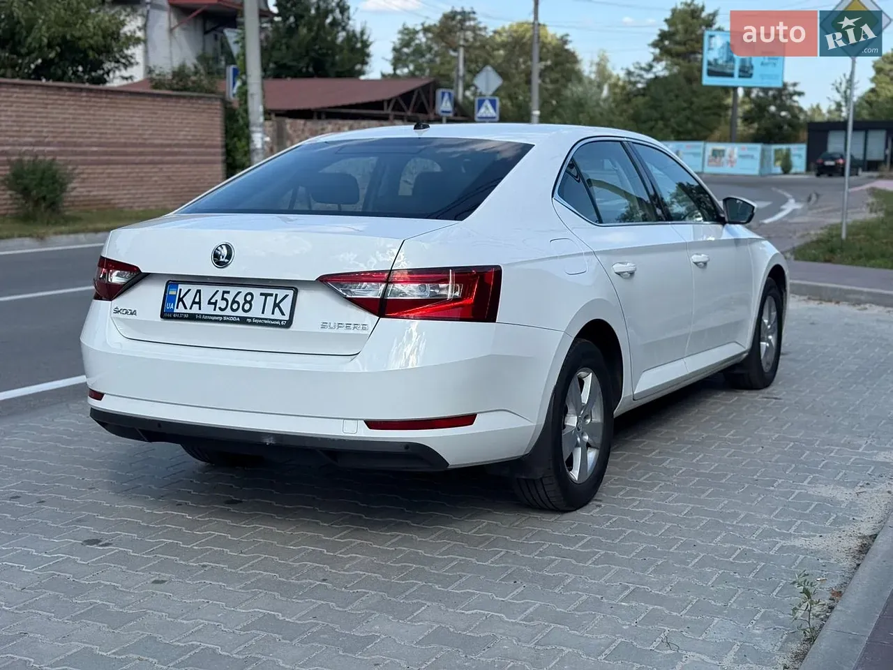 Skoda Superb 2018 photo 4
