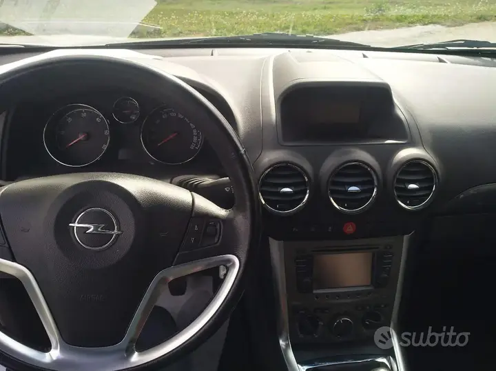 Opel Antara 2012 photo 2
