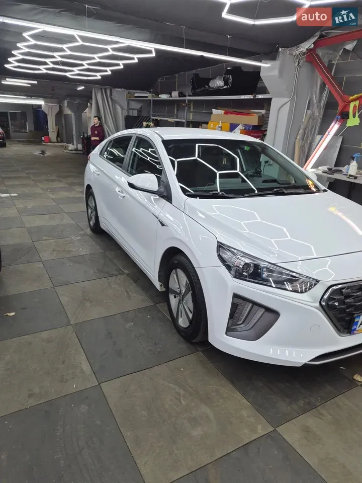 Hyundai Ioniq 2021 photo 2