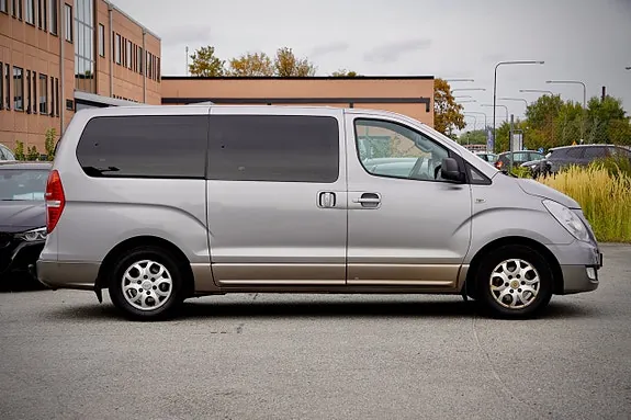 Hyundai H1 2016 photo 4