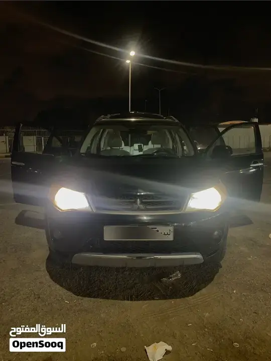 Mitsubishi Outlander 2010 photo 5
