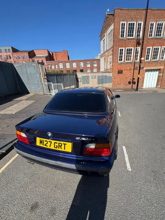BMW 3 Series 1994 photo 4