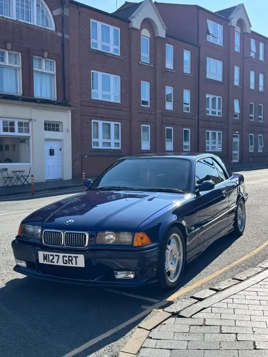 BMW 3 Series 1994 photo 2