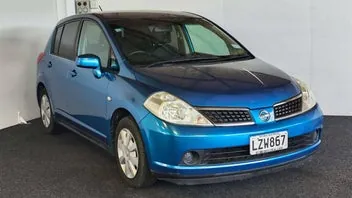 Nissan Tiida 2005 photo 2