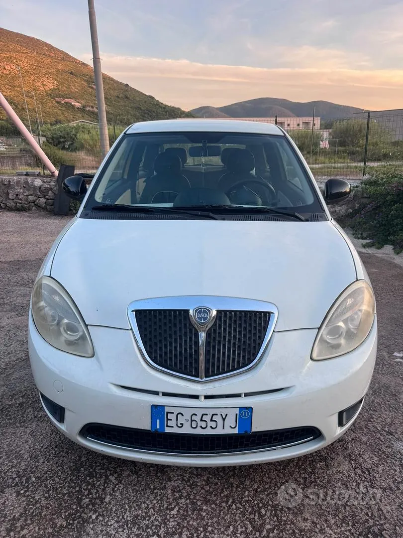 Lancia Ypsilon 2011 photo 5