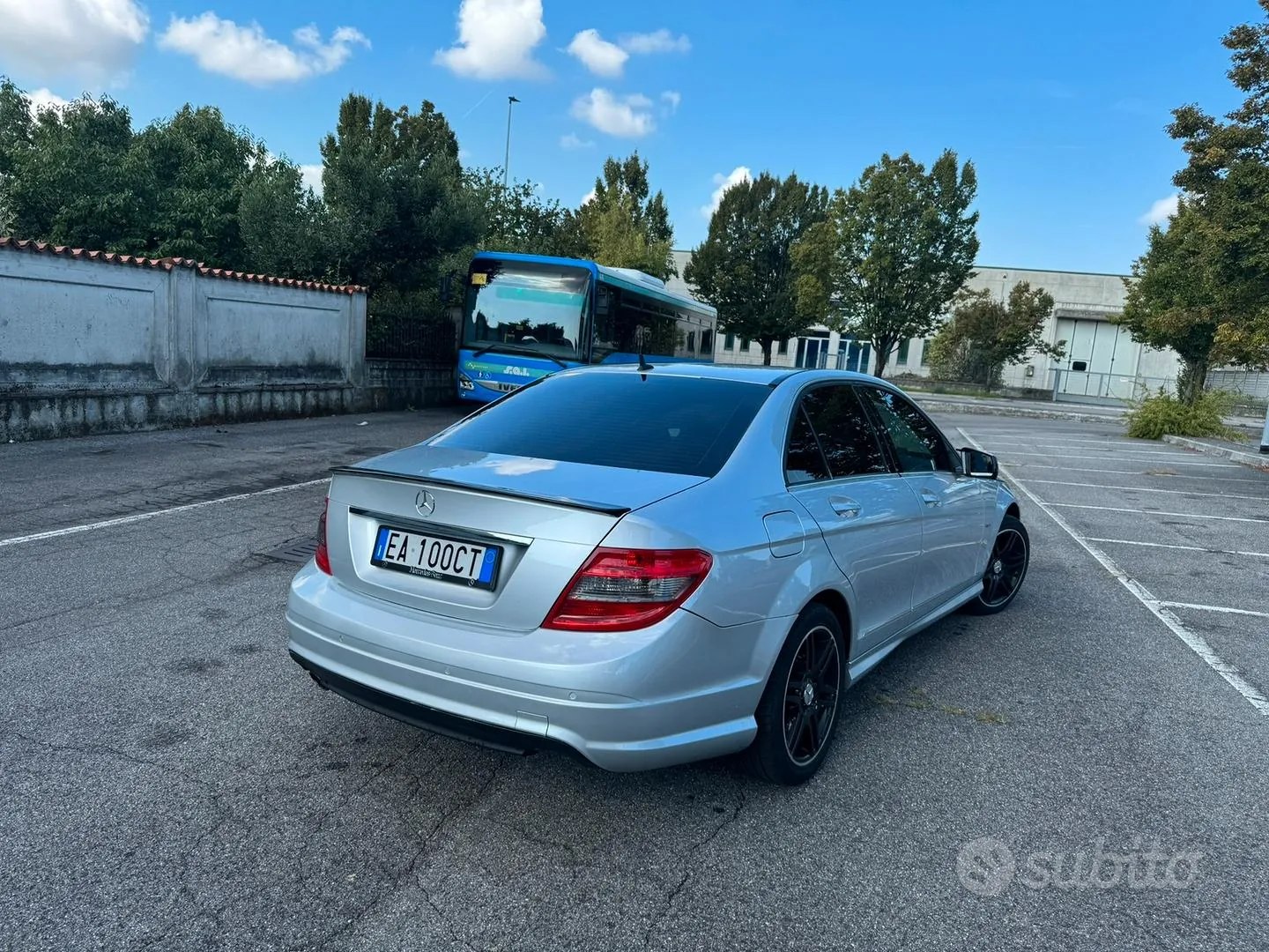 Mercedes-Benz C-Class 2010 photo 4