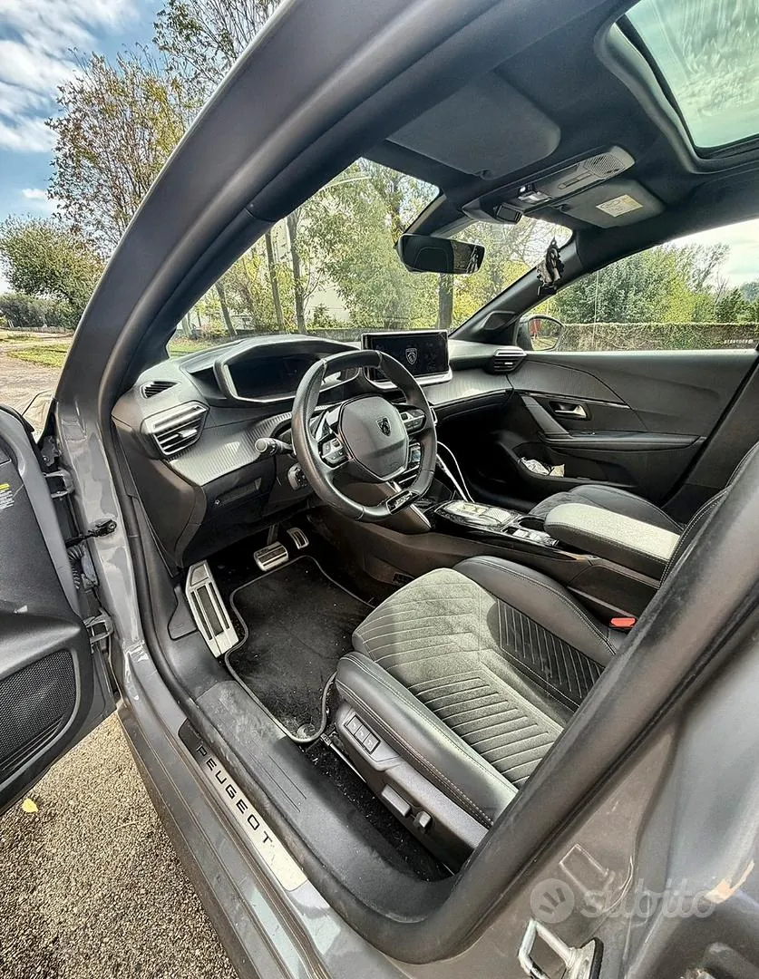 Peugeot 208 2024 photo 4