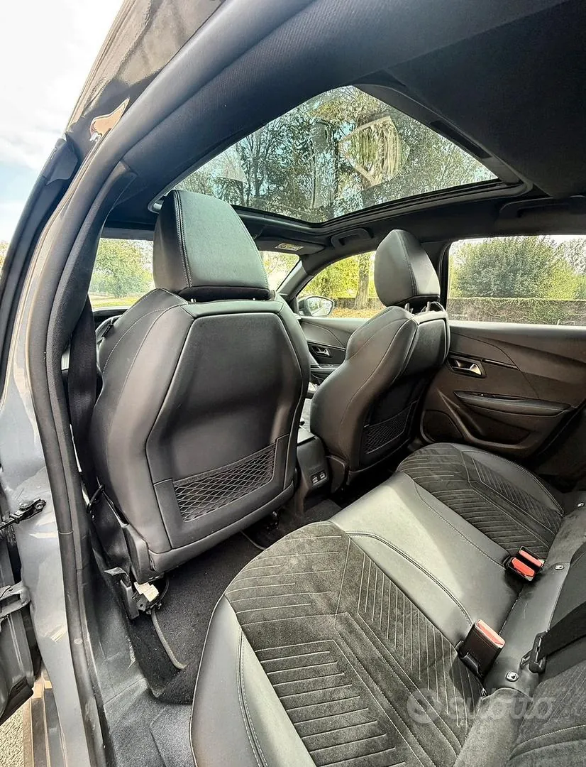 Peugeot 208 2024 photo 5