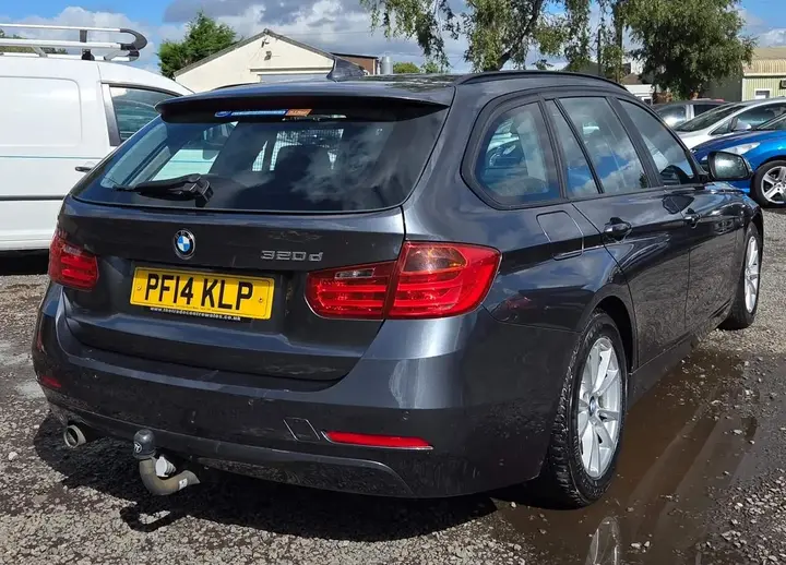 BMW 3 Series 2014 photo 3