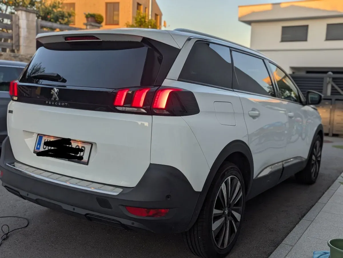 Peugeot 5008 2018 photo 2