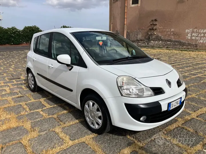 Renault Modus 2010 photo 3