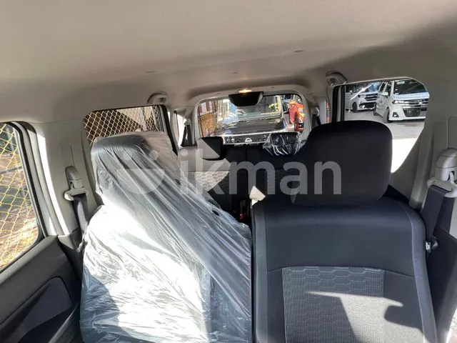 Suzuki Wagon R 2026 photo 4
