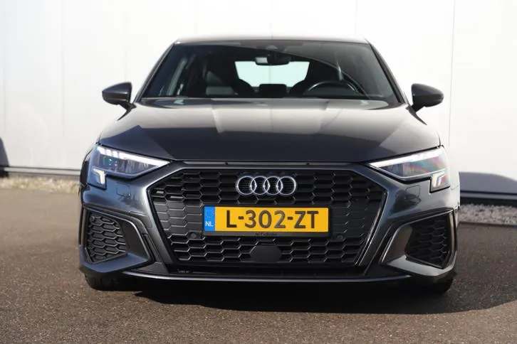 Audi A3 2021 photo 2