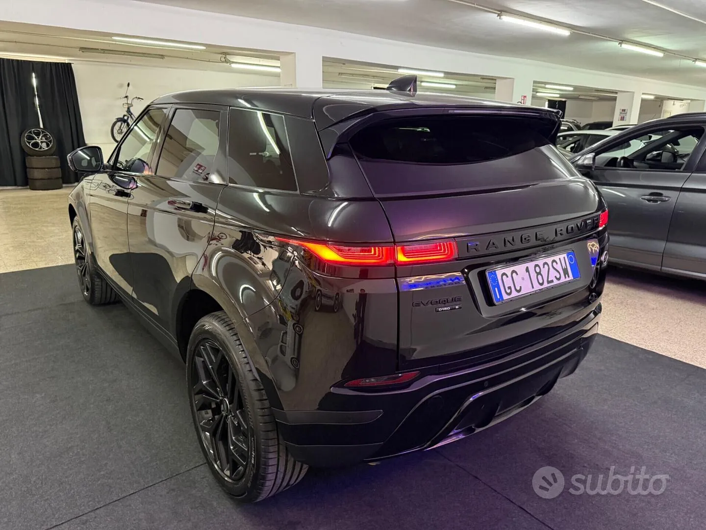 Land Rover Range Rover Evoque 2020 photo 3