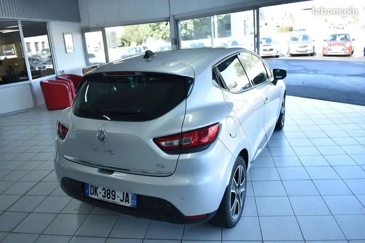 Renault Clio 2014 photo 5