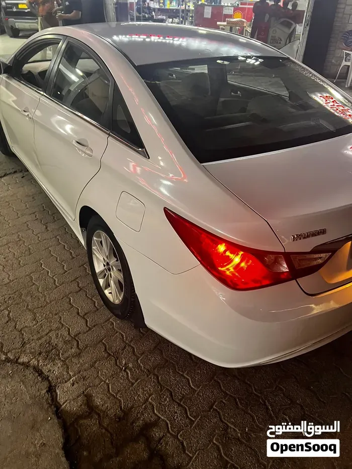 Hyundai Sonata 2011 photo 4
