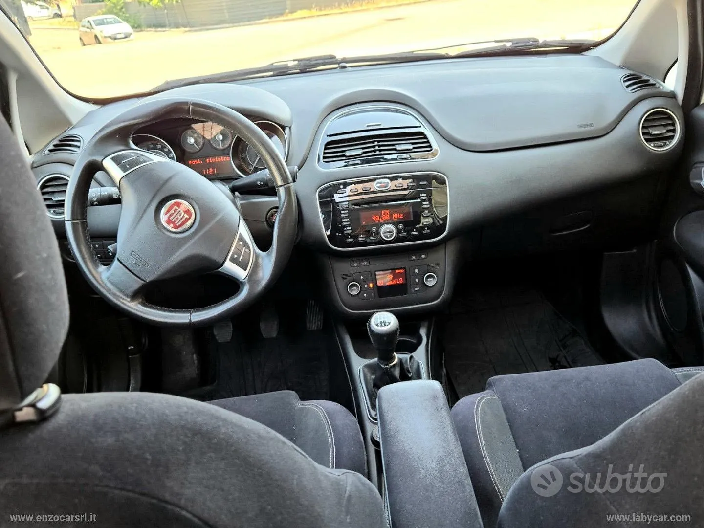 Fiat Punto 2012 photo 3