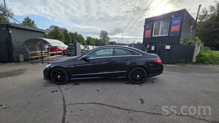 Mercedes-Benz E350 2009 photo 5