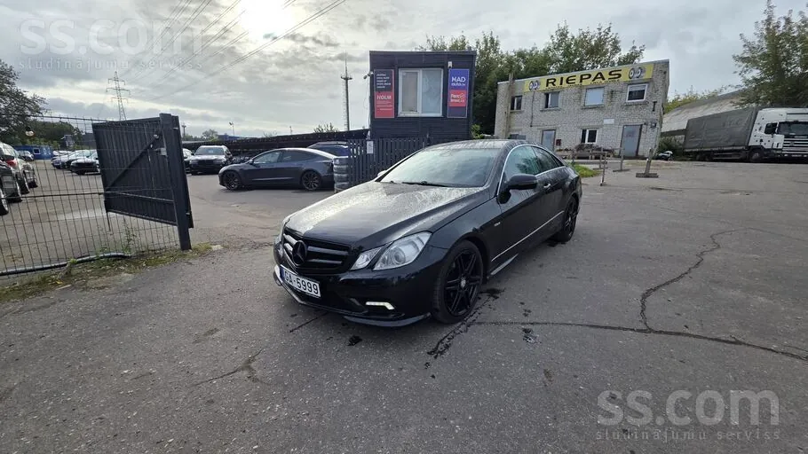 Mercedes-Benz E350 2009 photo 4