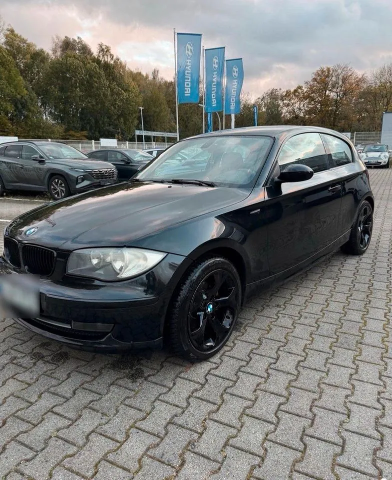 BMW 118I E81