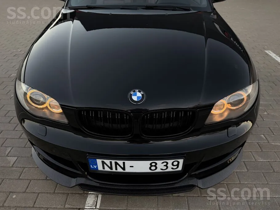 BMW E88 Convertible 2009 photo 3