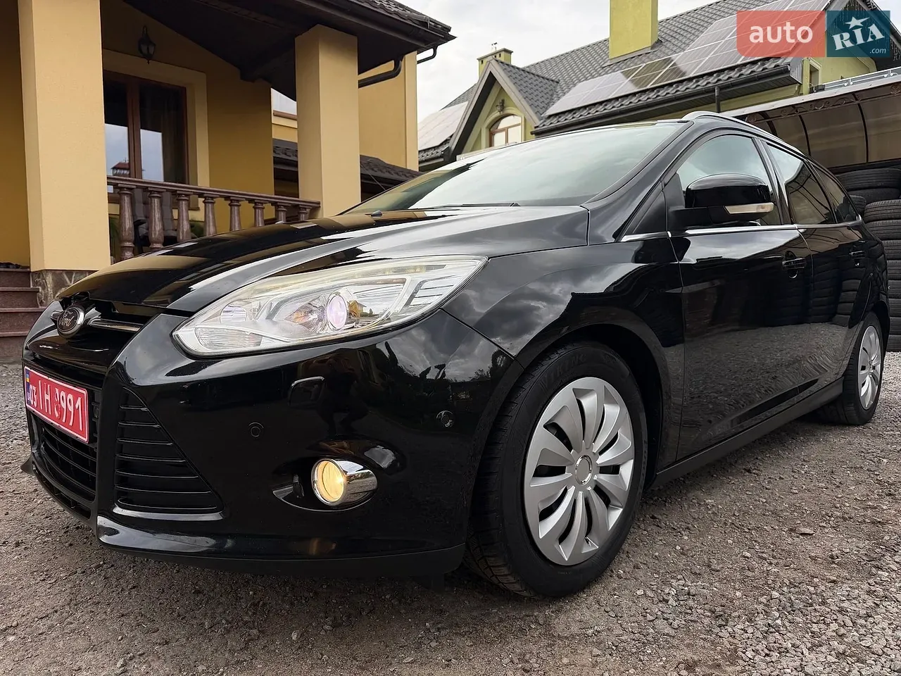 Ford Focus 2013 photo 2